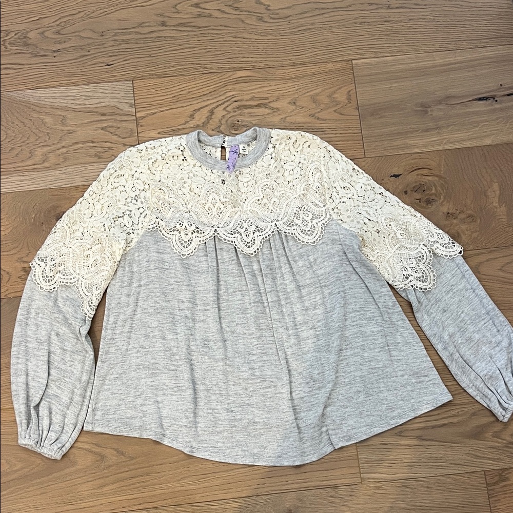 Alya Gray and Cream Lace Blouse